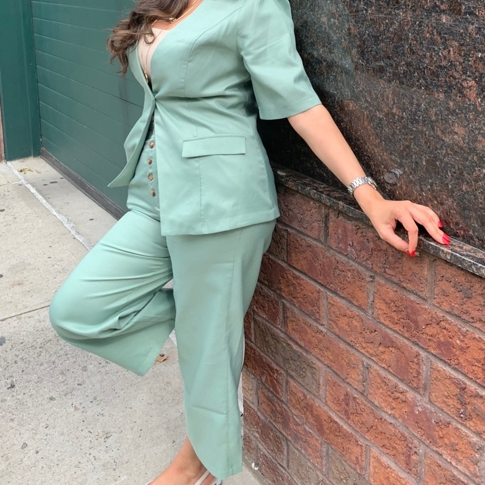 IN THE STYLE SET